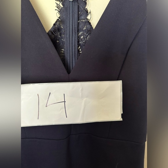 ASTR The Label Midi Dress S V-Neck Stretch Sleeveless Navy Blue Lace Hem Dateout - Picture 10 of 10